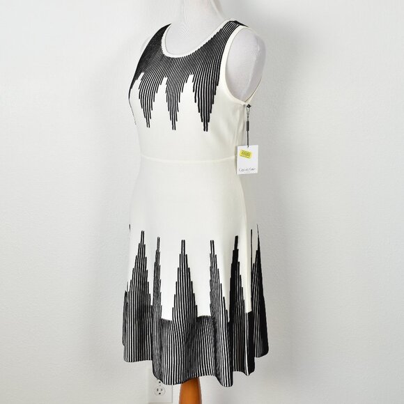 Calvin Klein Fit and Flare Knit Dress NEW - L - Picture 3 of 9